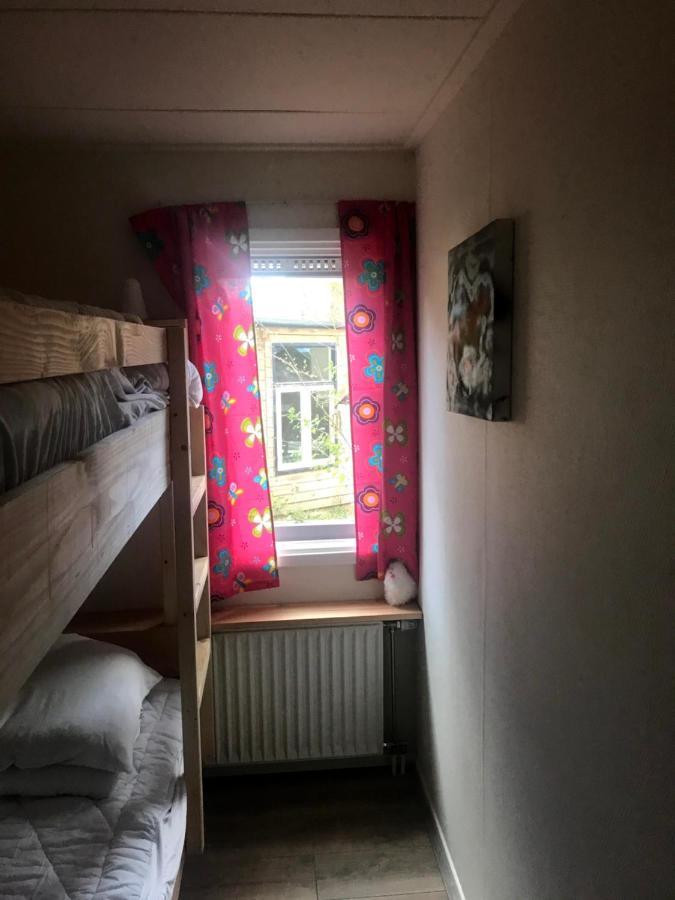 Wulft 47 Zonnig Gezellig 6P Chalet Met Zwembad In Bosrijke Omgeving Op Familie Camping De Vossenburcht IJhorst Exterior foto